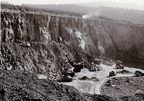 Steinbruchbetrieb in den 1950er Jahren